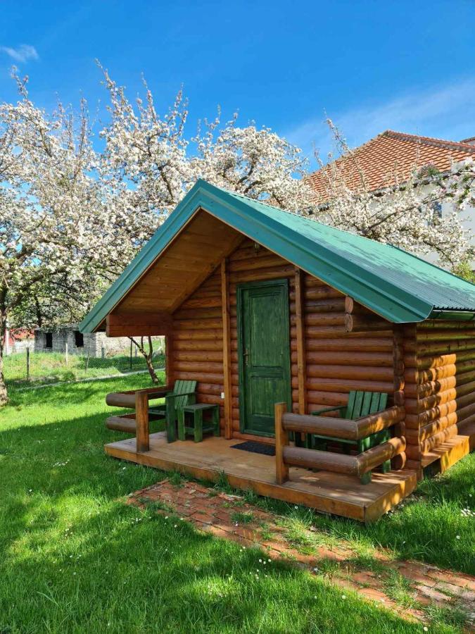 Guest House Green Garden مويكوفاتش المظهر الخارجي الصورة