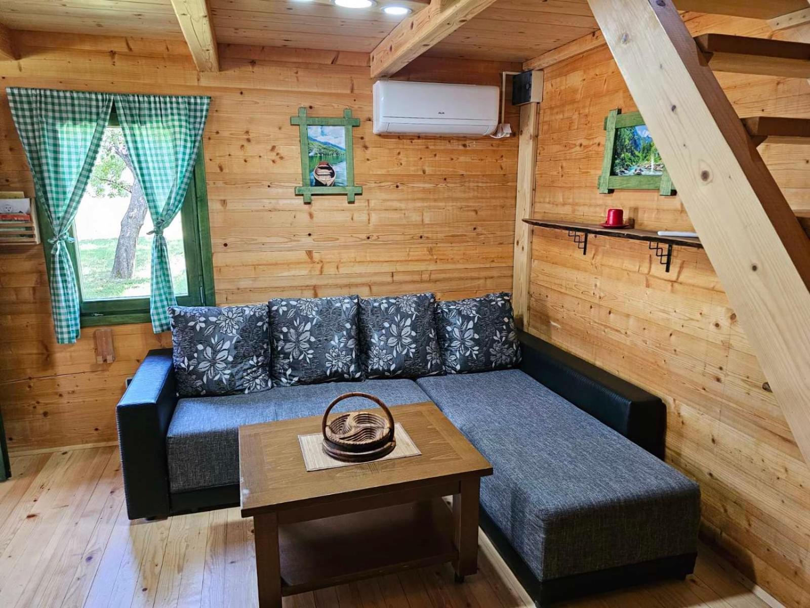 Guest House Green Garden مويكوفاتش المظهر الخارجي الصورة